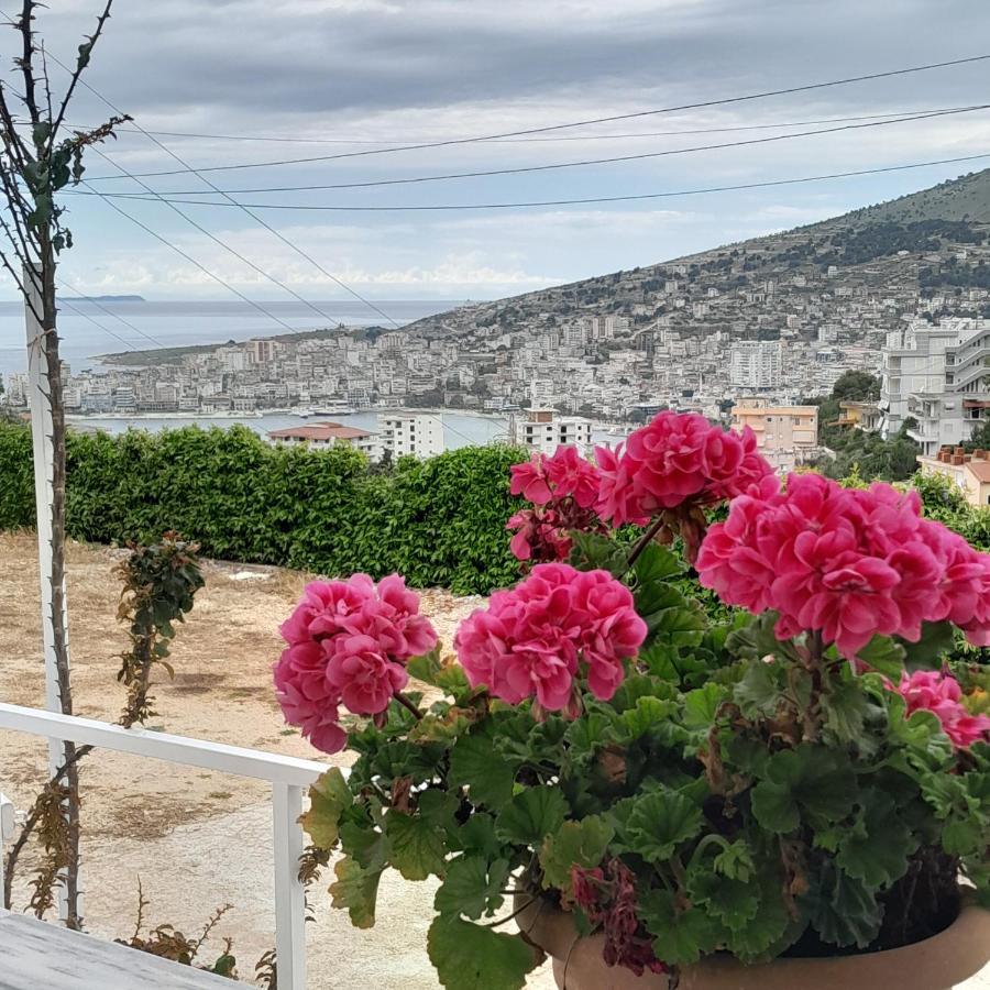 Luxury Dennis Home Sarandë Exteriör bild