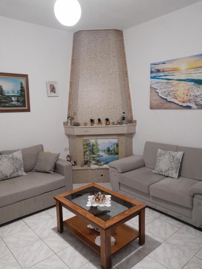 Luxury Dennis Home Sarandë Exteriör bild
