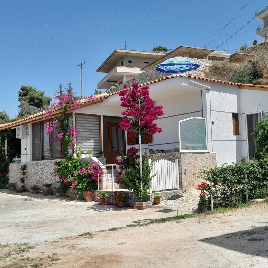 Luxury Dennis Home Sarandë Exteriör bild